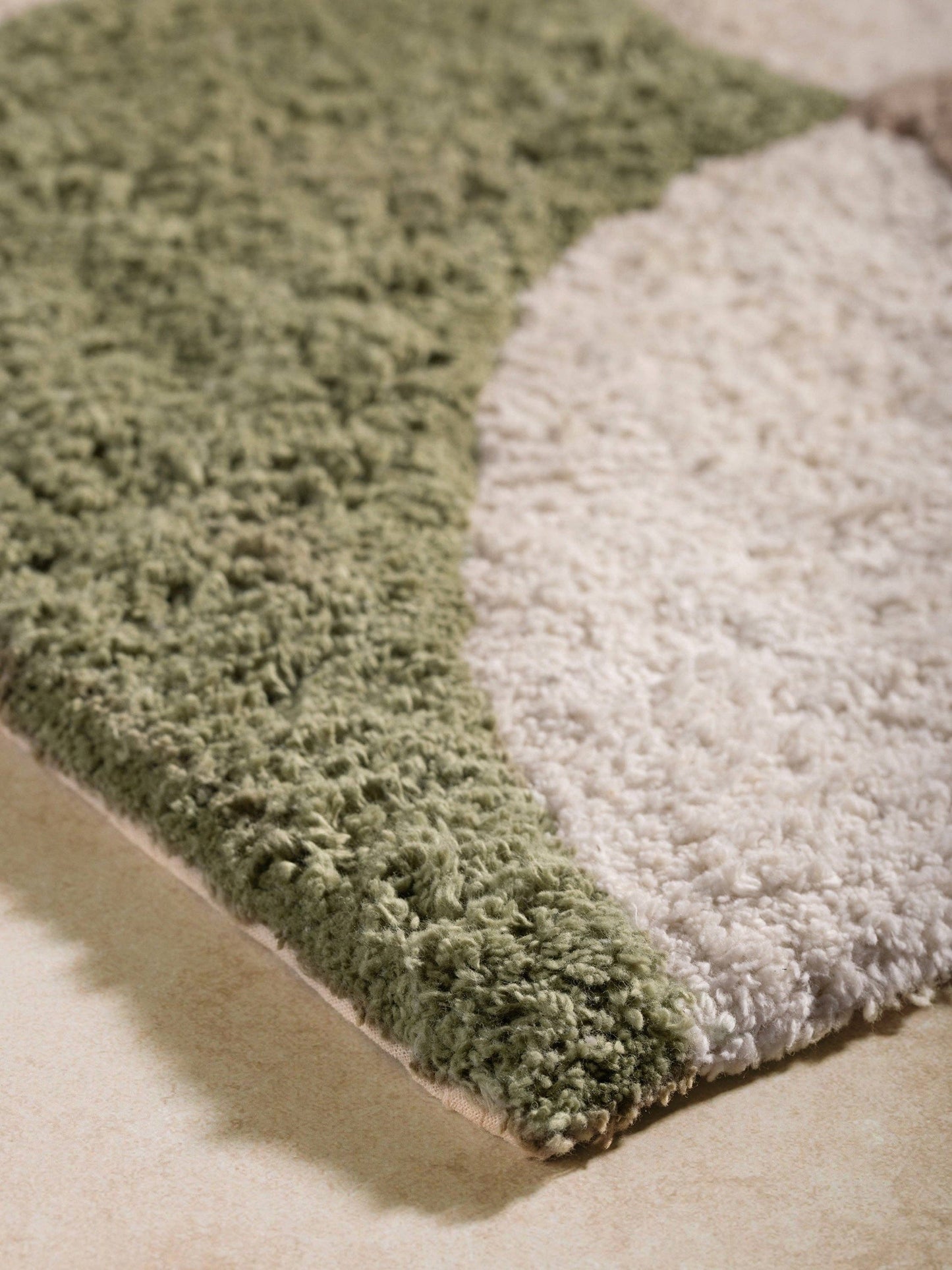 Glendale Hand-Tufted Cotton Bath Mat – 24″×36″