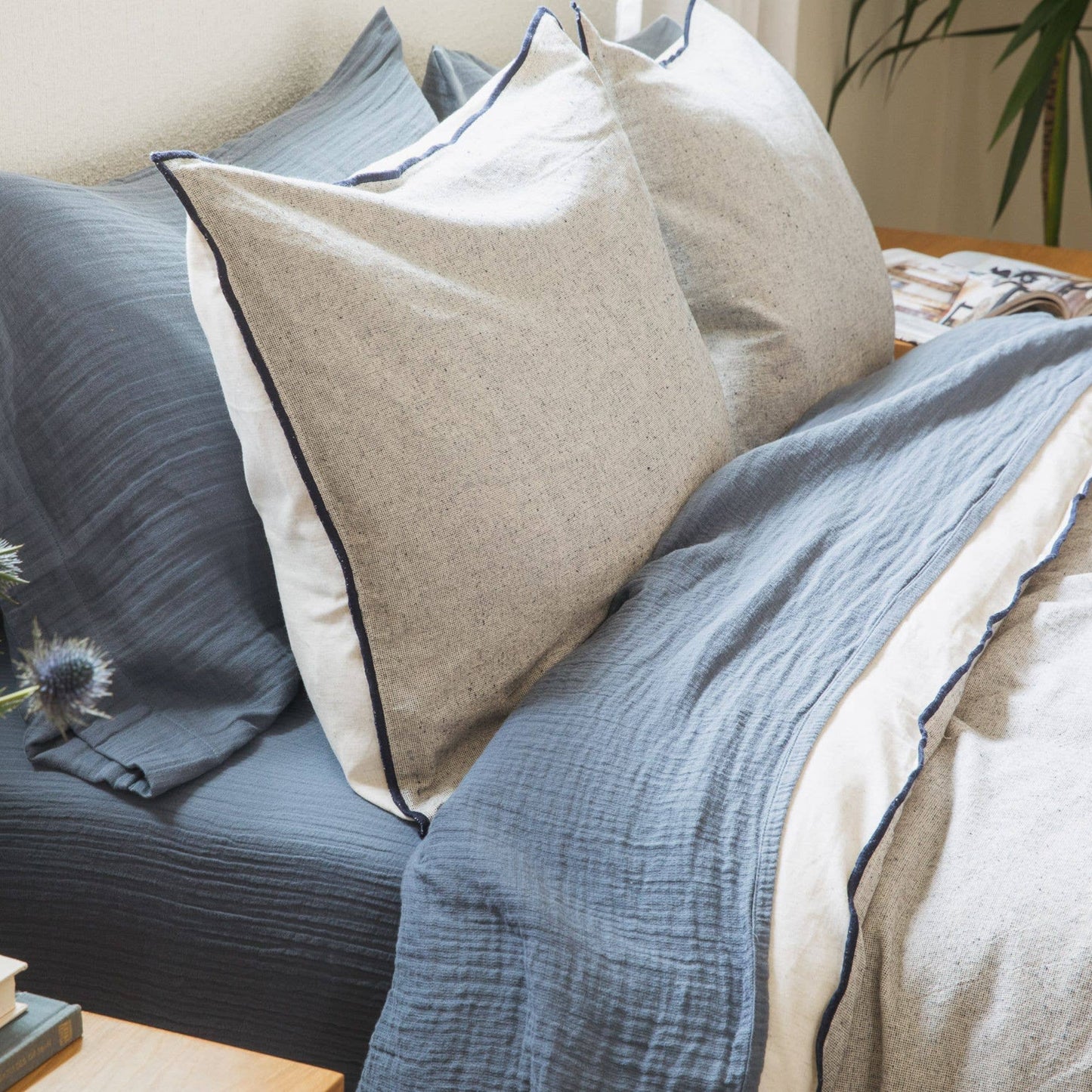 Oasis Crinkled Comfort 4-Piece Sheet Set (Midnight Blue)