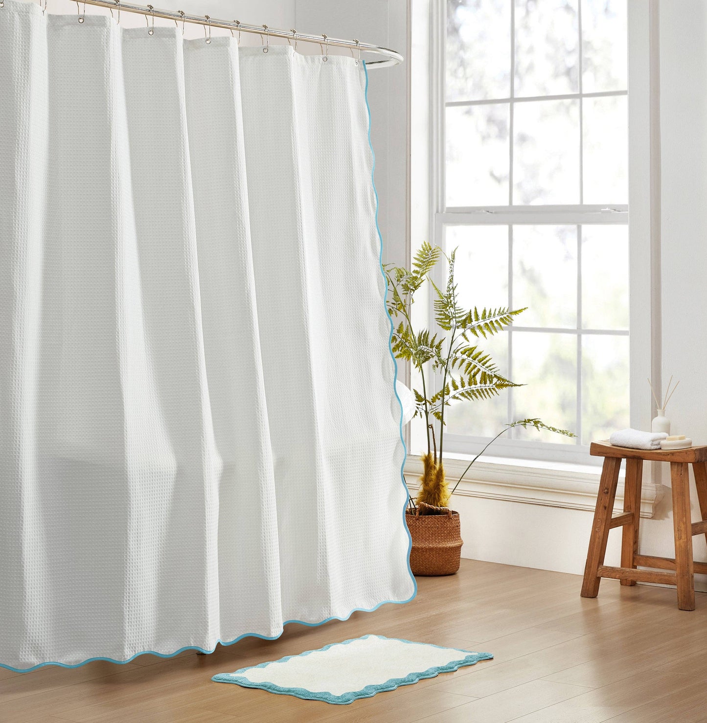 Anemona Shower Curtain (Sky Blue/White)