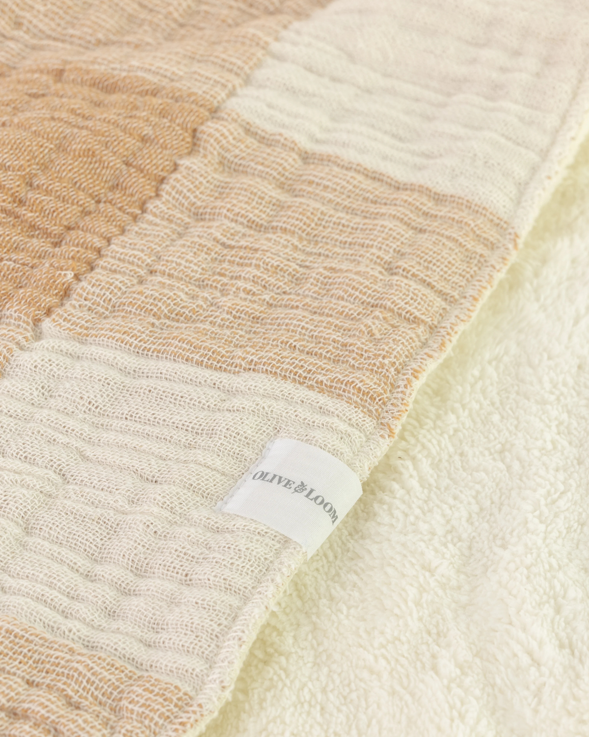 Signature Plaid Throw Blanket