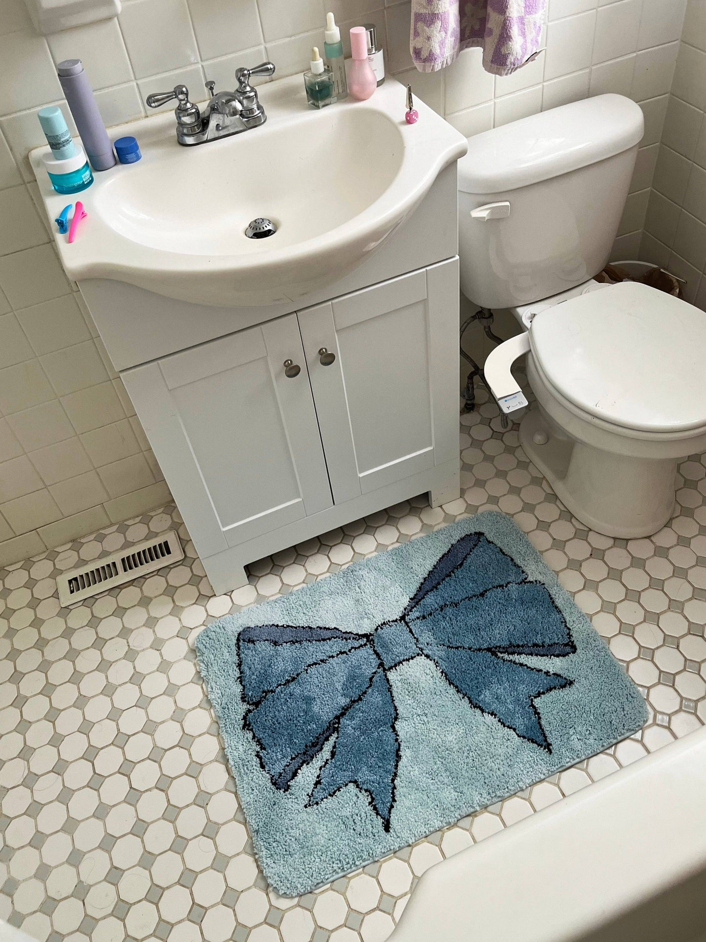 Bow Rug