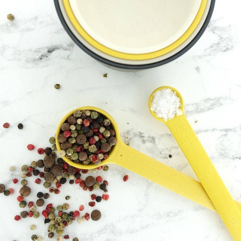 Pronto Measuring Cup Set Chic - Black, Lemon, Stone, White