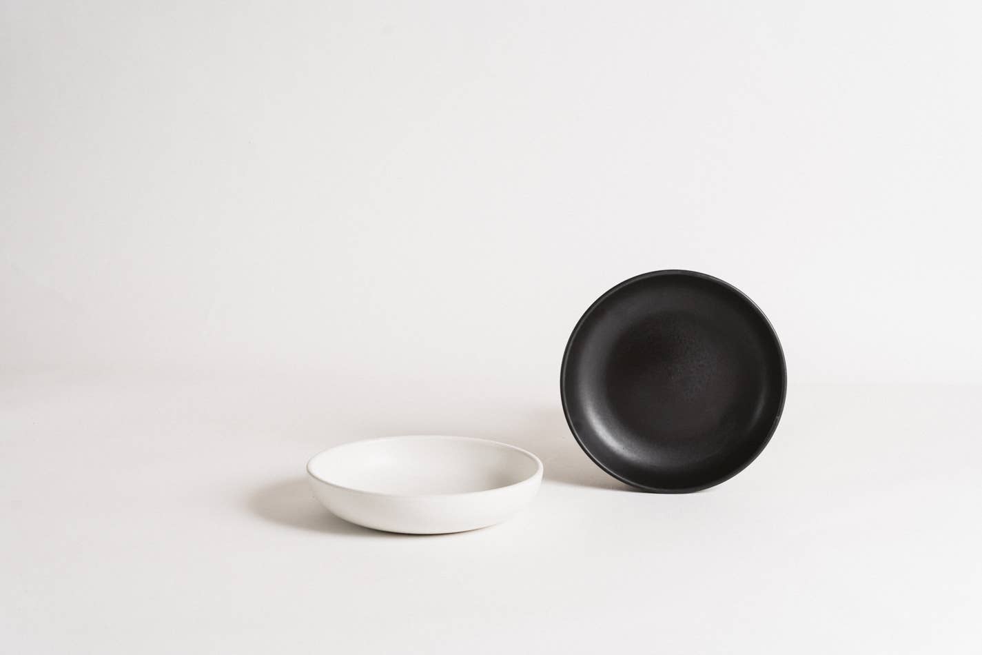 Set of 4: Stoneware Pasta Plate