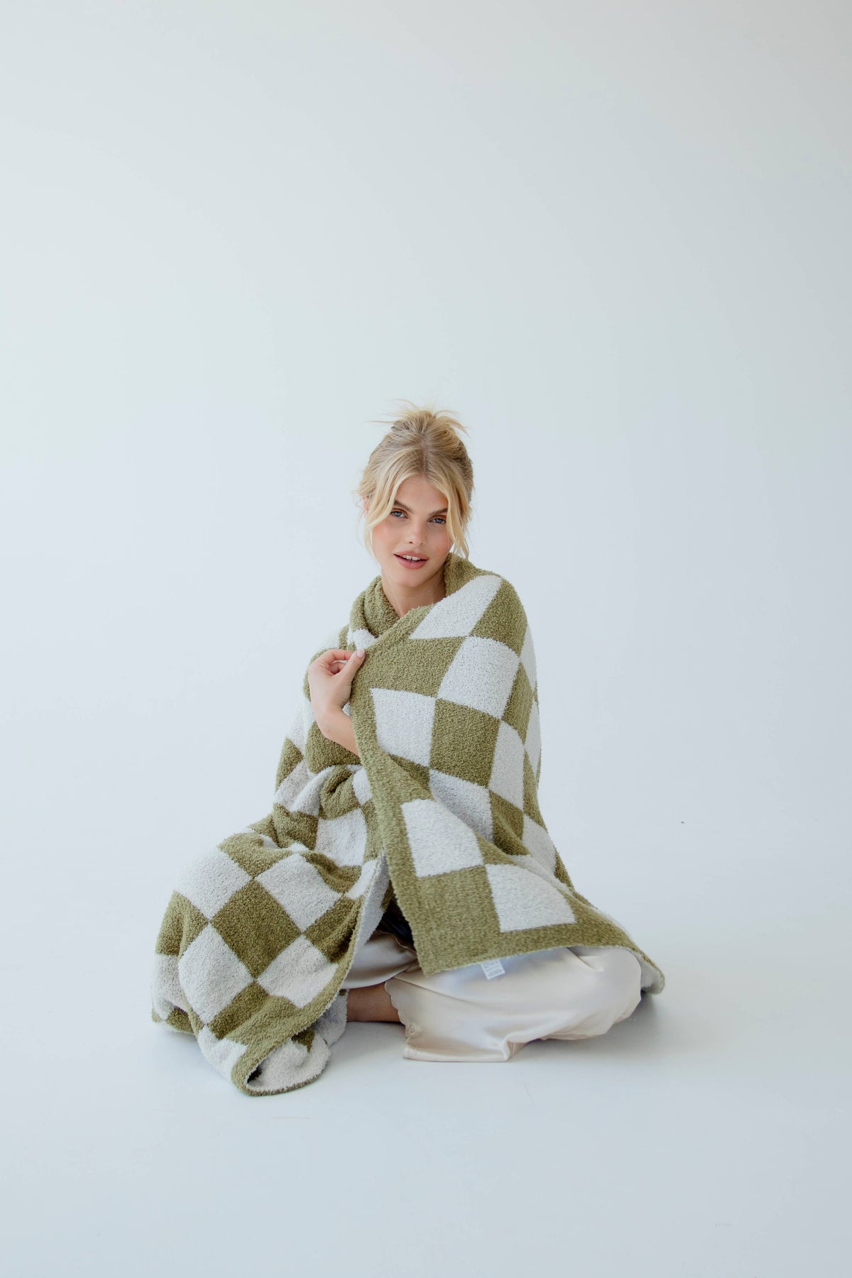 The Teddy Throw - 100% Recycled - Khaki Check - FW26