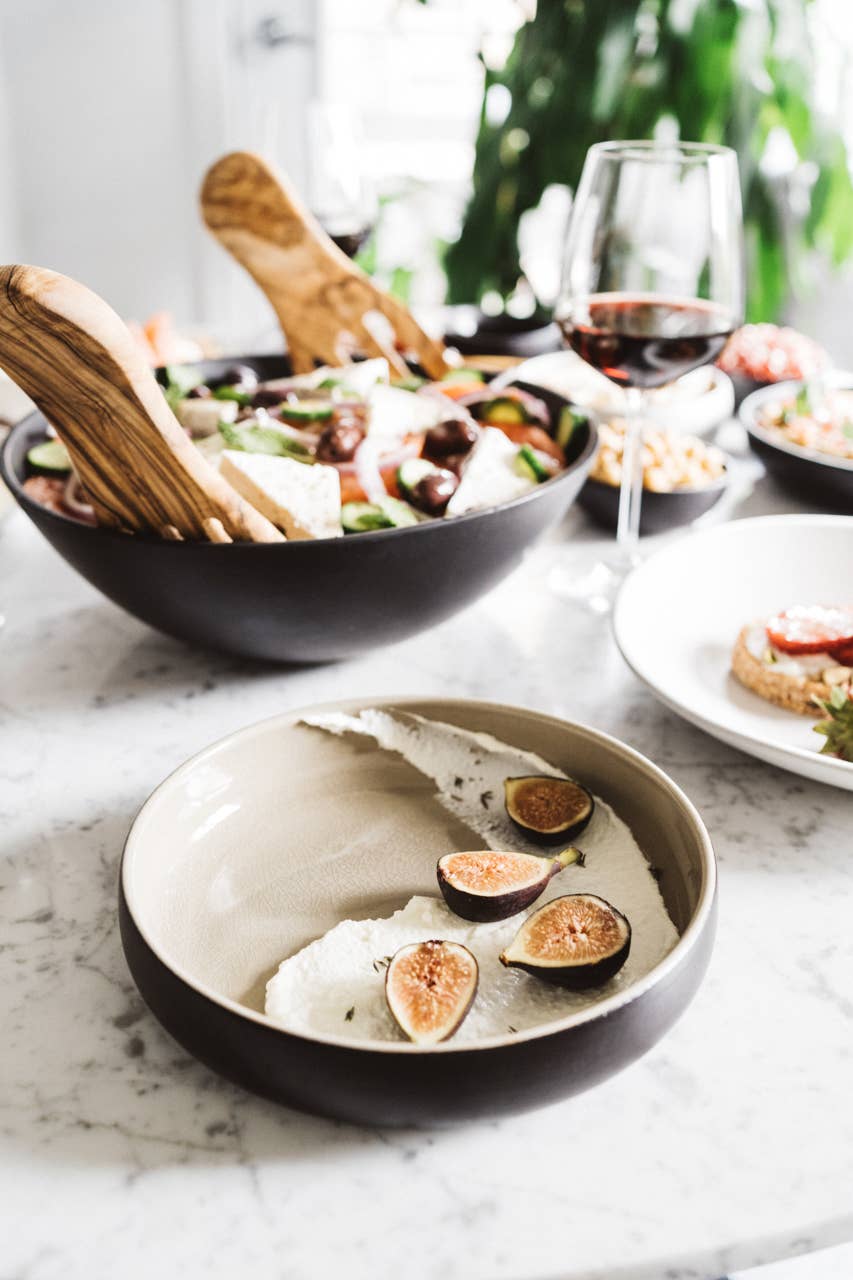 Set of 4: Stoneware Pasta/Salad Plate