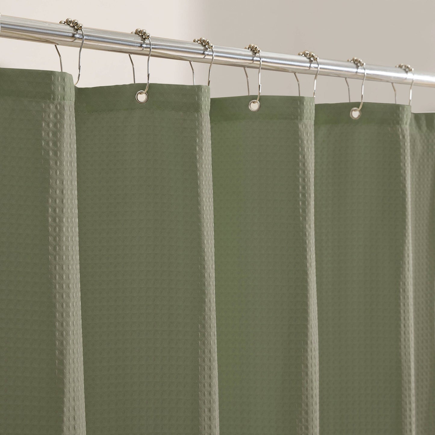Anemona Shower Curtain (White/Sage)
