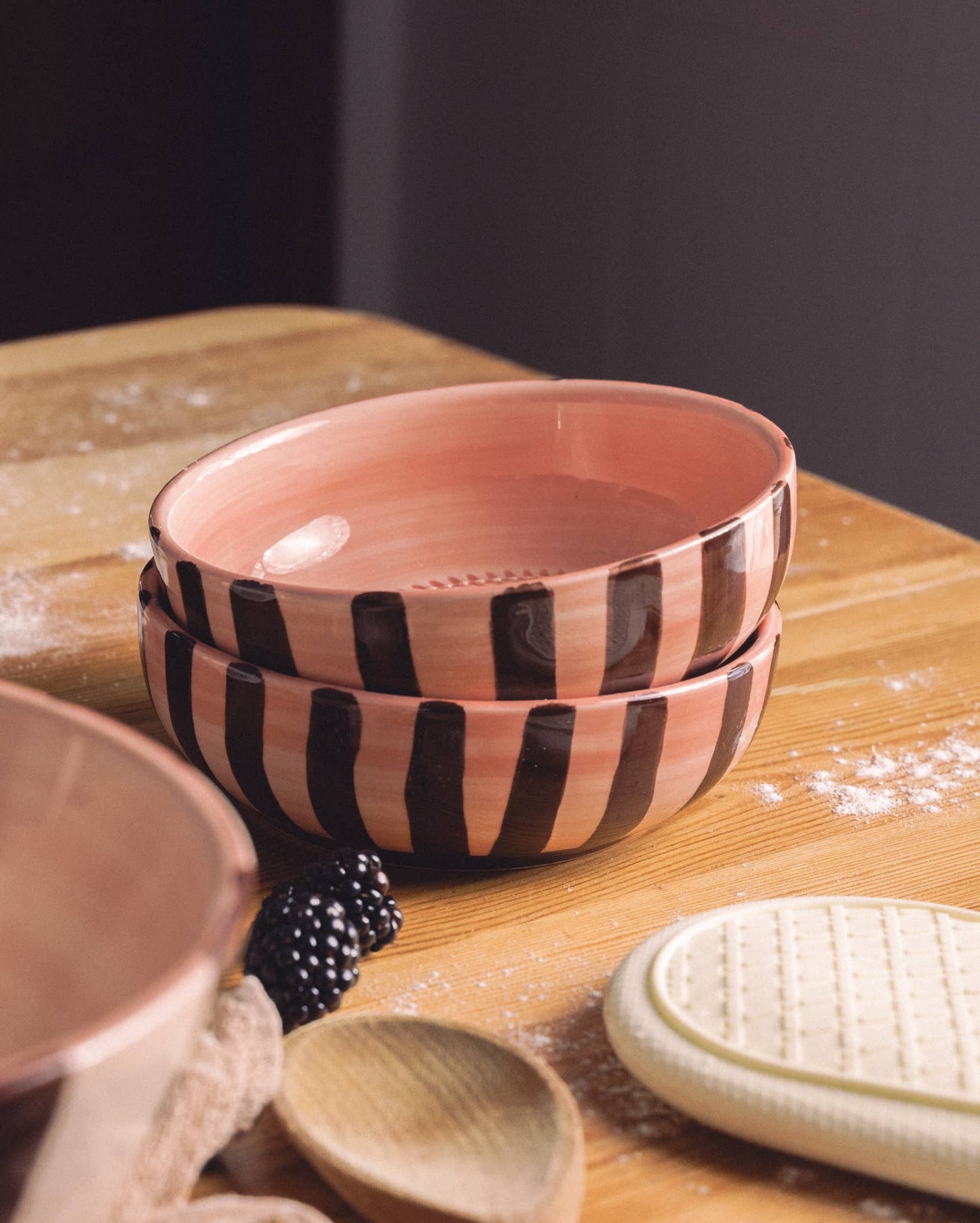 Large Pottery Grater Plate – Includes Gift Spoon / CHOCOLATE