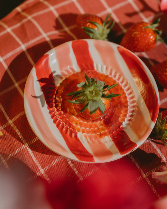 Small Ceramic Garlic Grater Plate - Sweetheart
