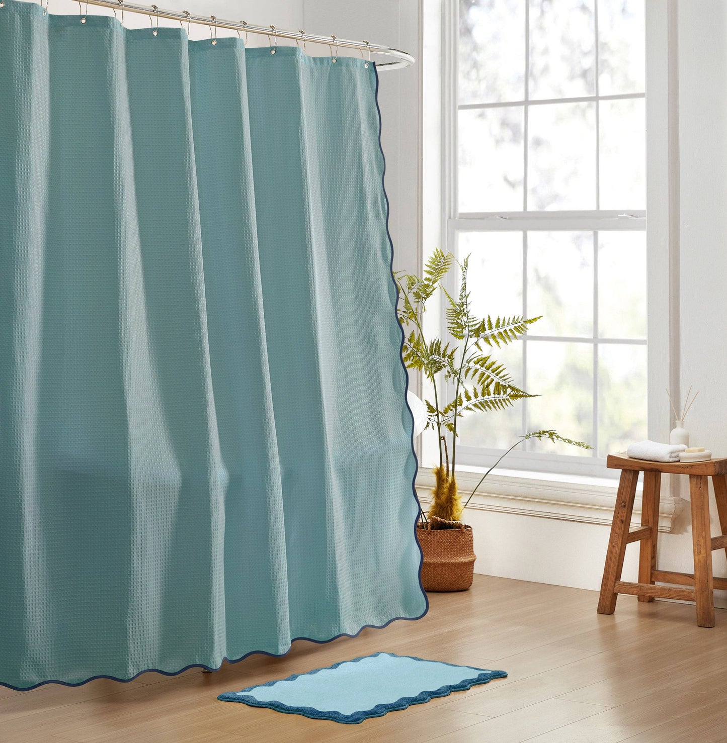 Anemona Shower Curtain (Dark Blue/Sky Blue)