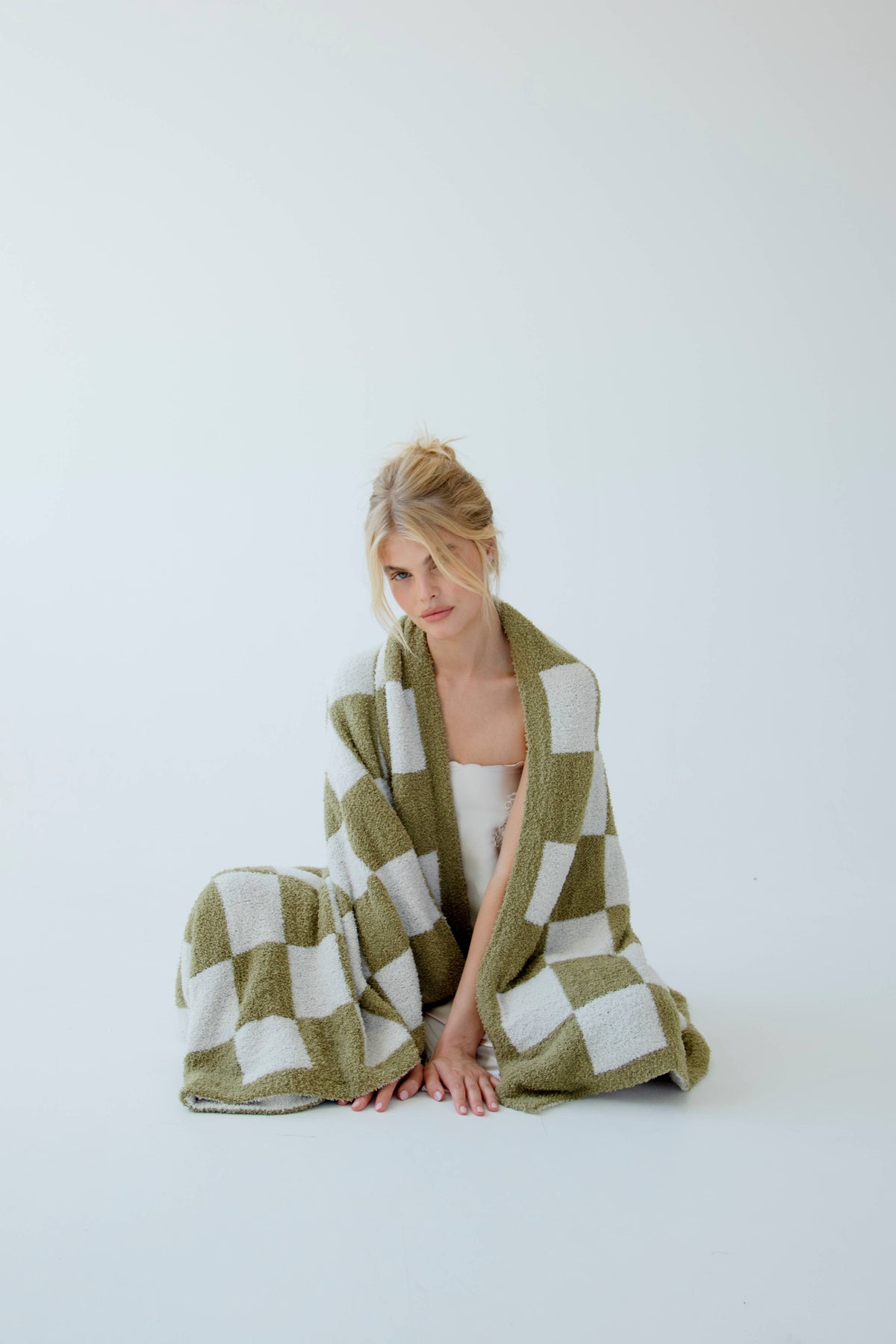 The Teddy Throw - 100% Recycled - Khaki Check - FW26